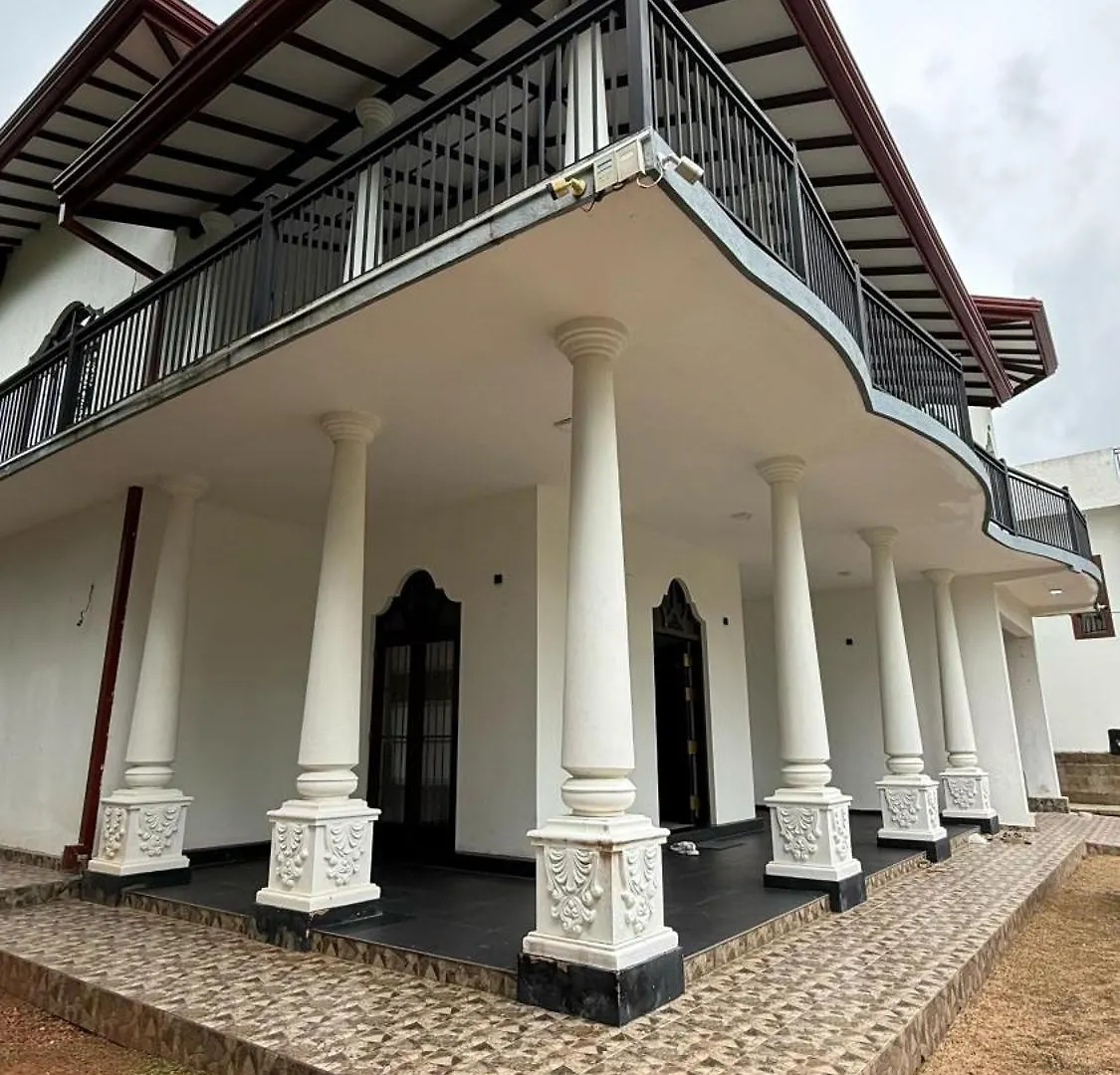 Amaya Lagoon Villa Negombo